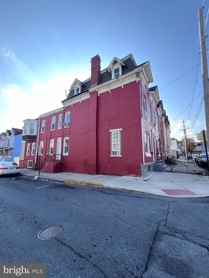 Property Photo: 128-130 Elm Street PA 19601