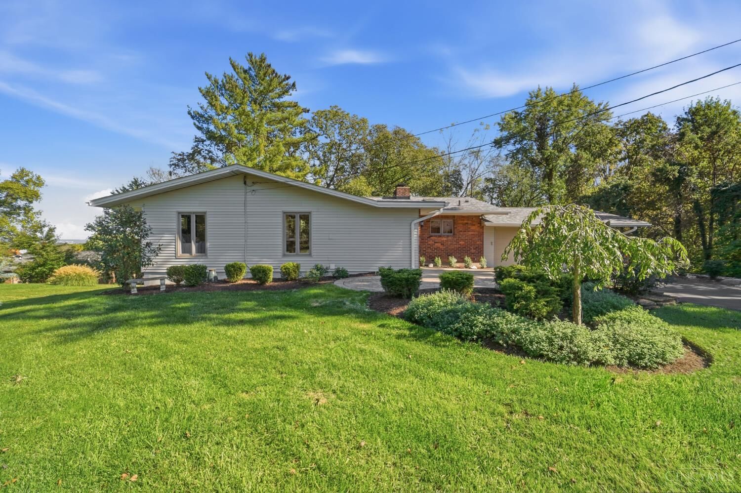 Property Photo:  500 Laramie Trail  OH 45215 