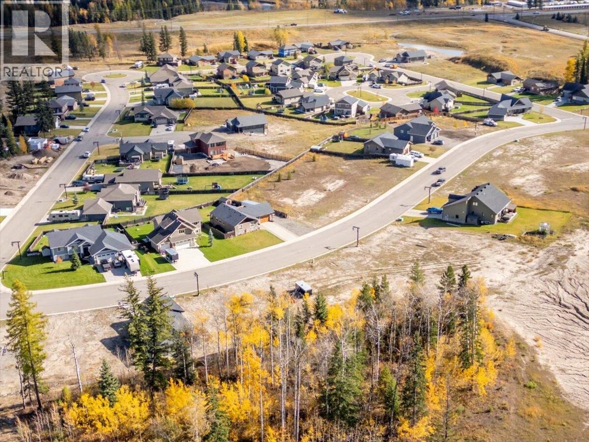 Property Photo:  2016 Golden Eagle Drive  BC V0B 2G2 