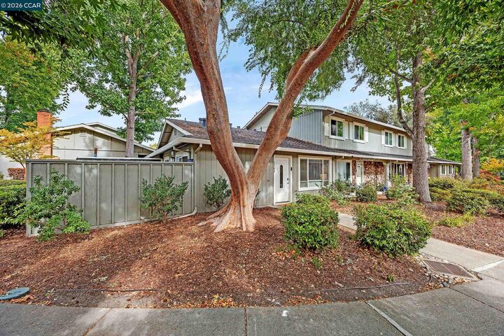 Property Photo:  2749 Fountainhead Dr  CA 94583 