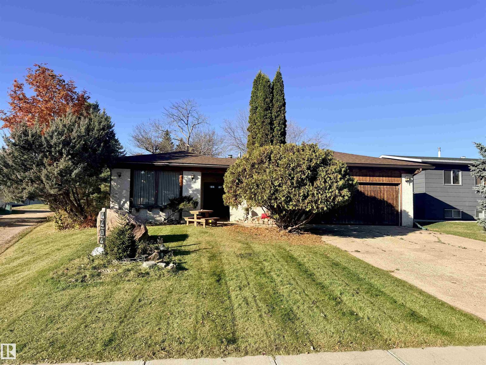 Property Photo:  4404 46A Street  AB T0A 3A3 