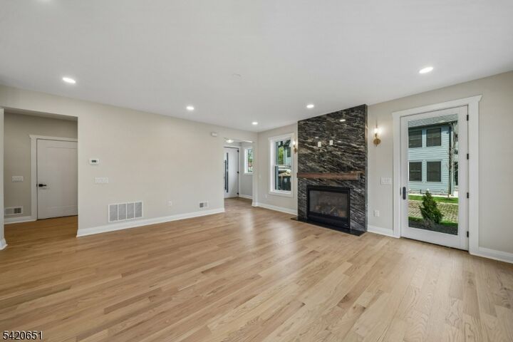 Property Photo:  491 Central Ave 1  NJ 07974 