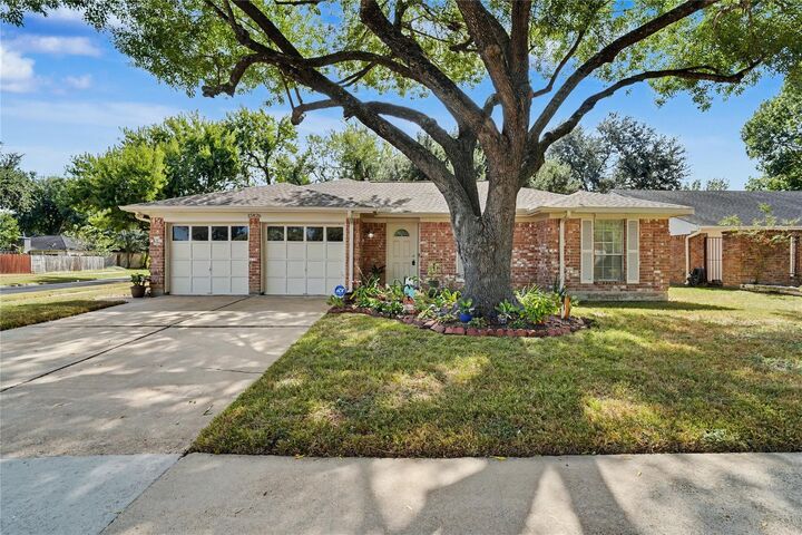 Property Photo:  15826 Parksley Drive  TX 77059 