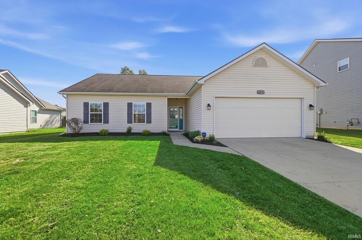 Property Photo:  10921 Yalumba Pass  IN 46783-8930 