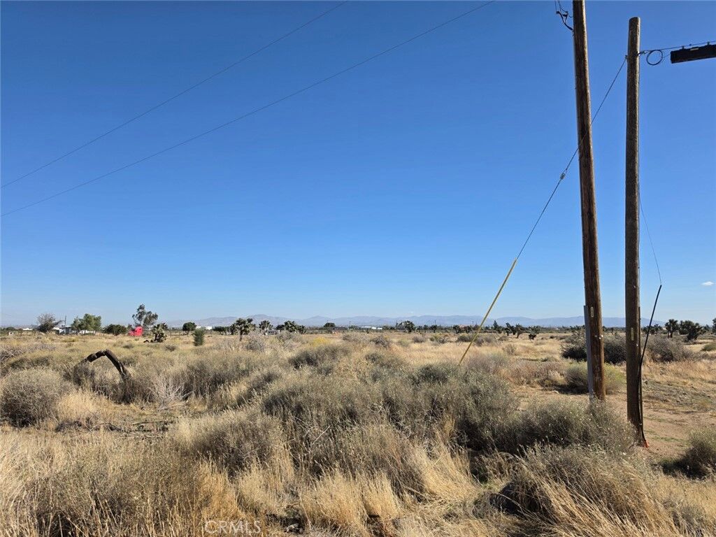 Property Photo:  2 Acacia  CA 92371 