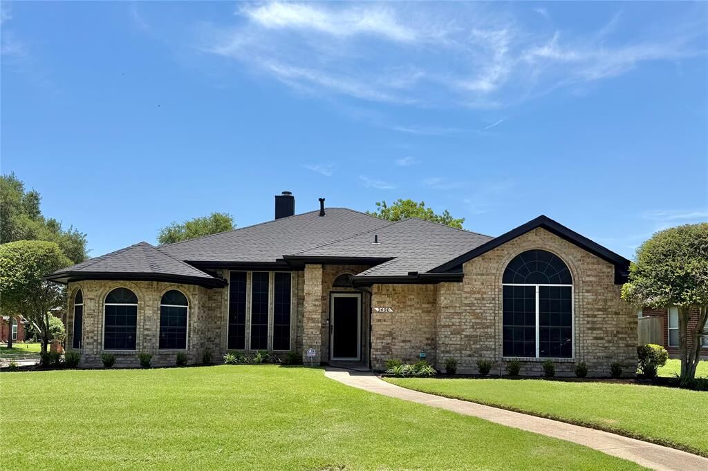 Property Photo:  2400 Waterloo Lane  TX 75181 
