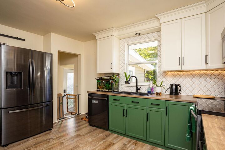Property Photo:  17 Beasley Avenue  PE C1A 5Z3 
