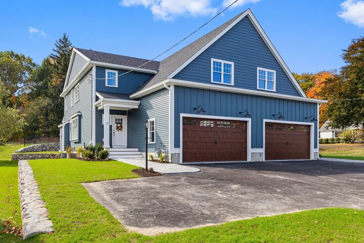 Property Photo:  37 School St 37  MA 01801 