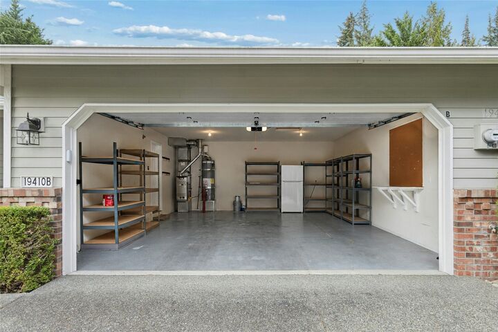 Property Photo: 19410 2nd Drive SE B WA 98012