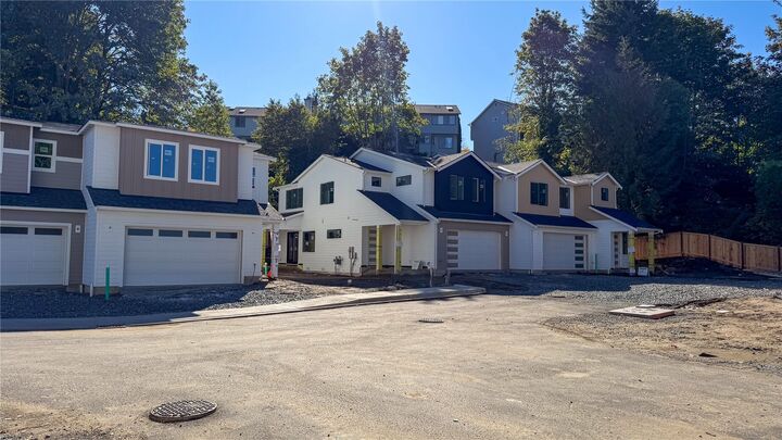 Property Photo:  16841  Brickyard Road #3B  WA 98011 