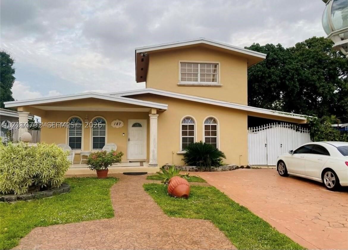 Property Photo: 187 E 12th St FL 33010