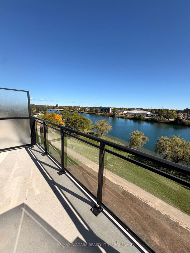 Property Photo:  350 Prince Charles Drive S  ON L3C 0L6 