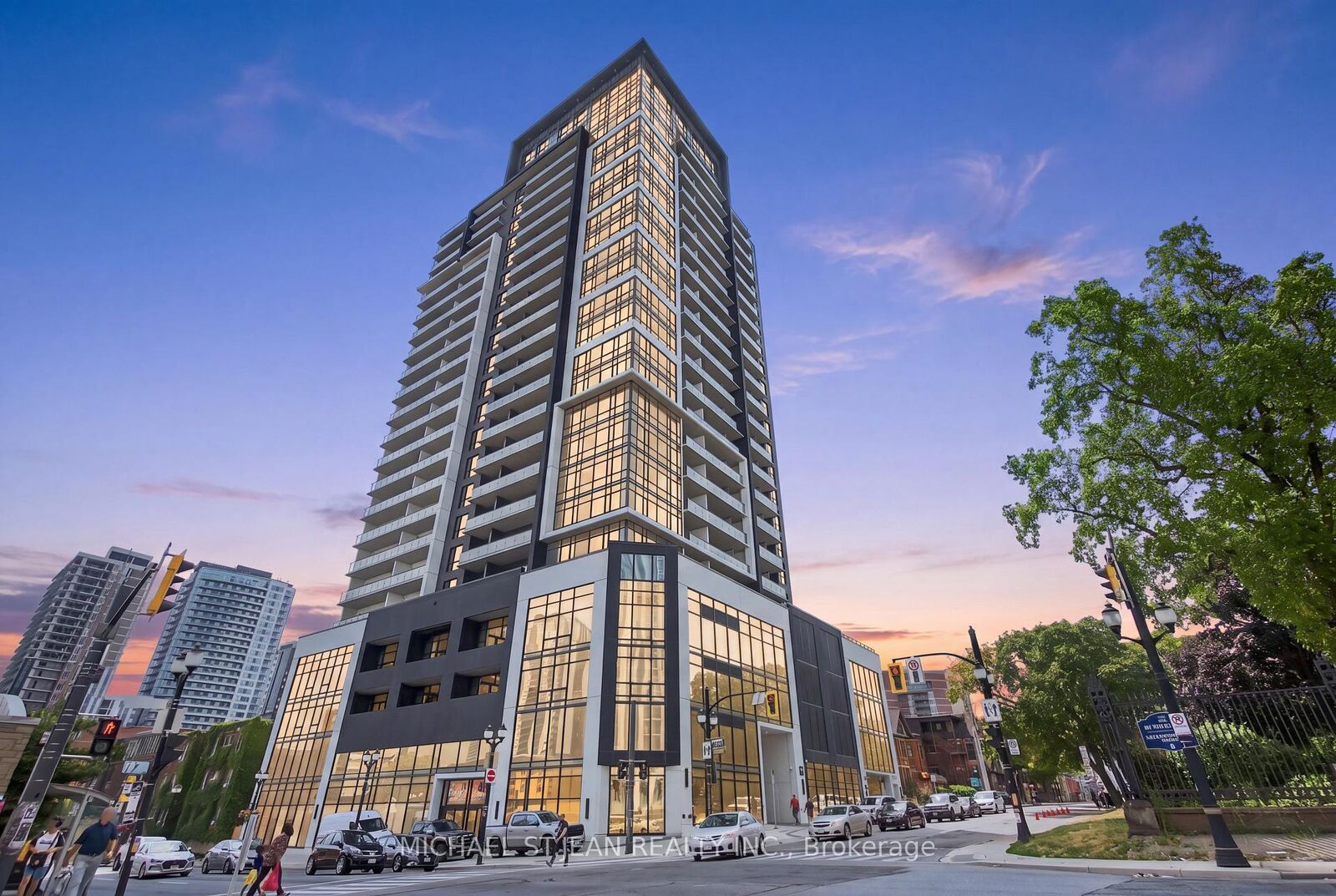 Property Photo:  15 Queen Street S 1302  ON L8P 0C6 