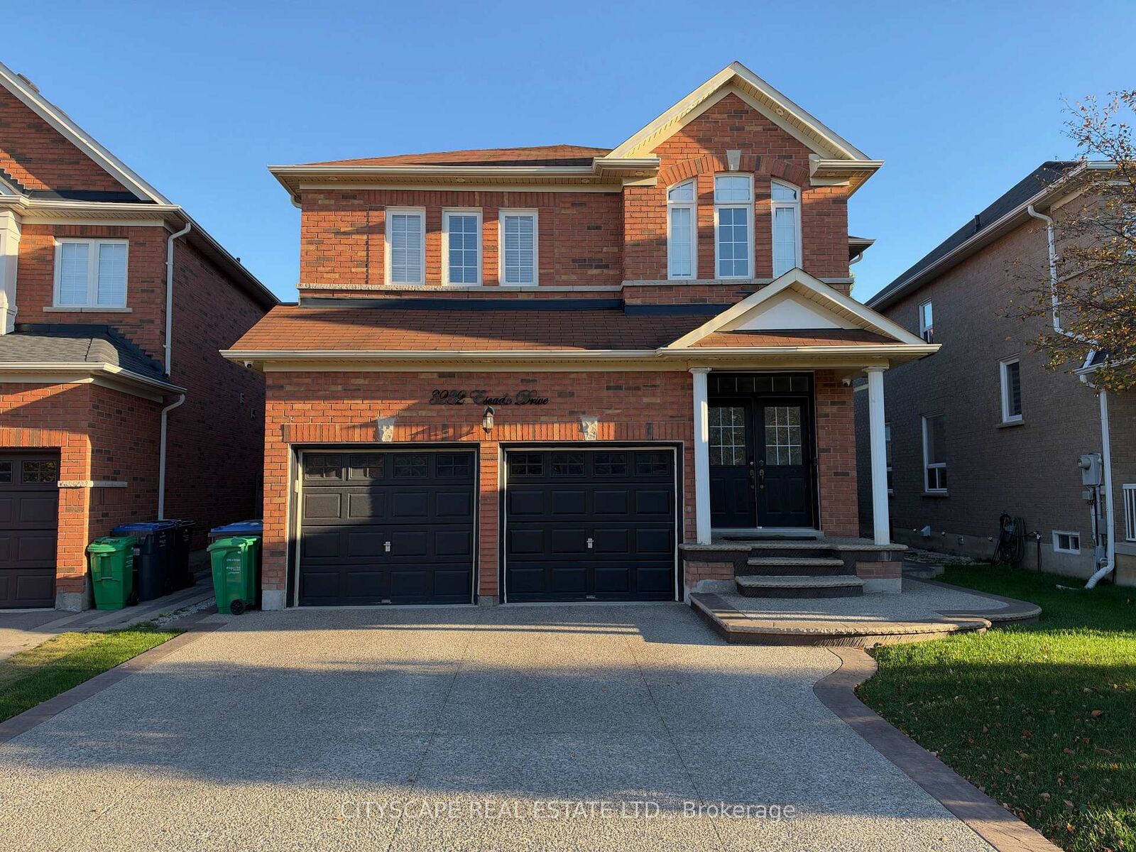 Property Photo:  3232 Escada Drive  ON L5M 7V5 