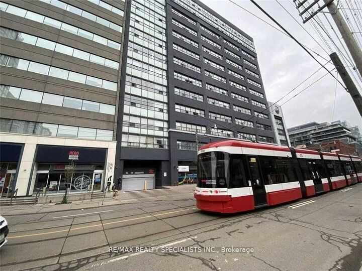 Property Photo:  700 King Street W 519  ON M5V 2Y6 