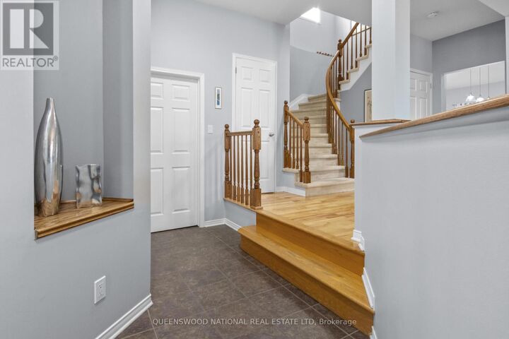 Property Photo:  100 Fairlop Way  ON K2J 5B6 