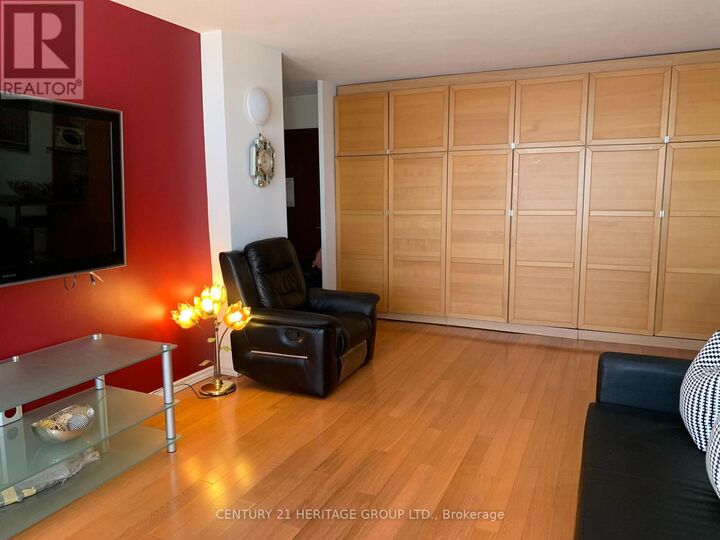 Property Photo:  235 Grandravine Drive 911  ON M3N 1J2 