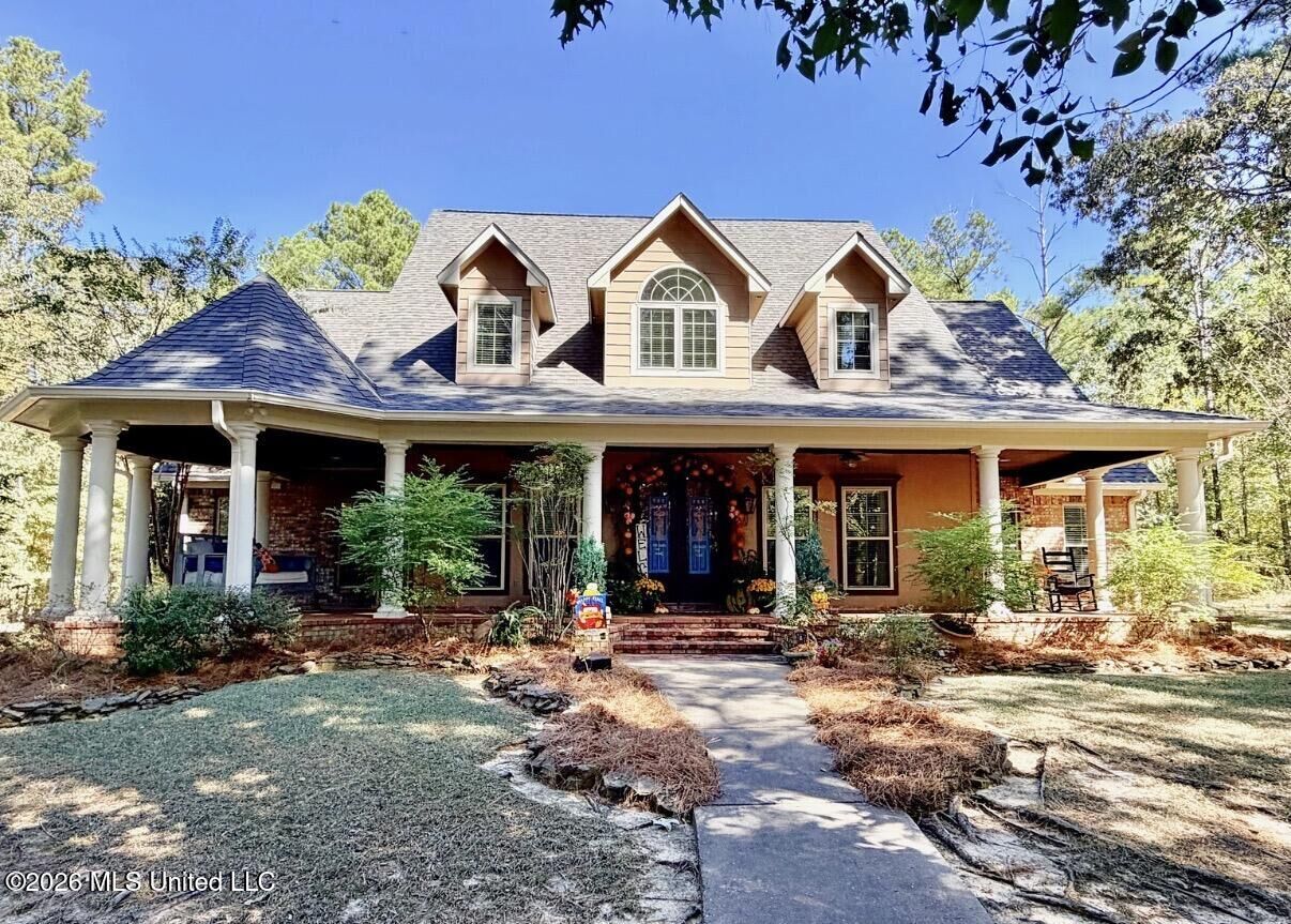 Property Photo:  220 Val Verde Cove  MS 39047 