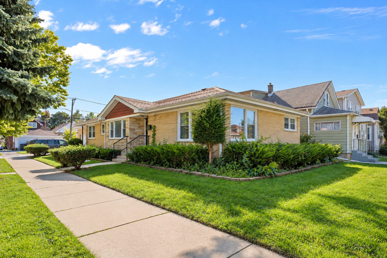 Property Photo:  5701 W Henderson Street  IL 60634 