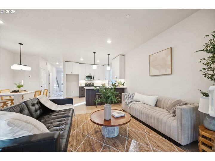 Property Photo:  2557 SE 58th Ave  OR 97206 