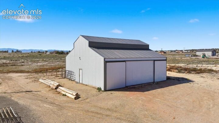 Property Photo:  676 E Heron Drive  CO 81007 