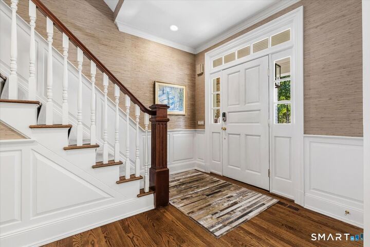Property Photo:  7 Park Lane  CT 06840 