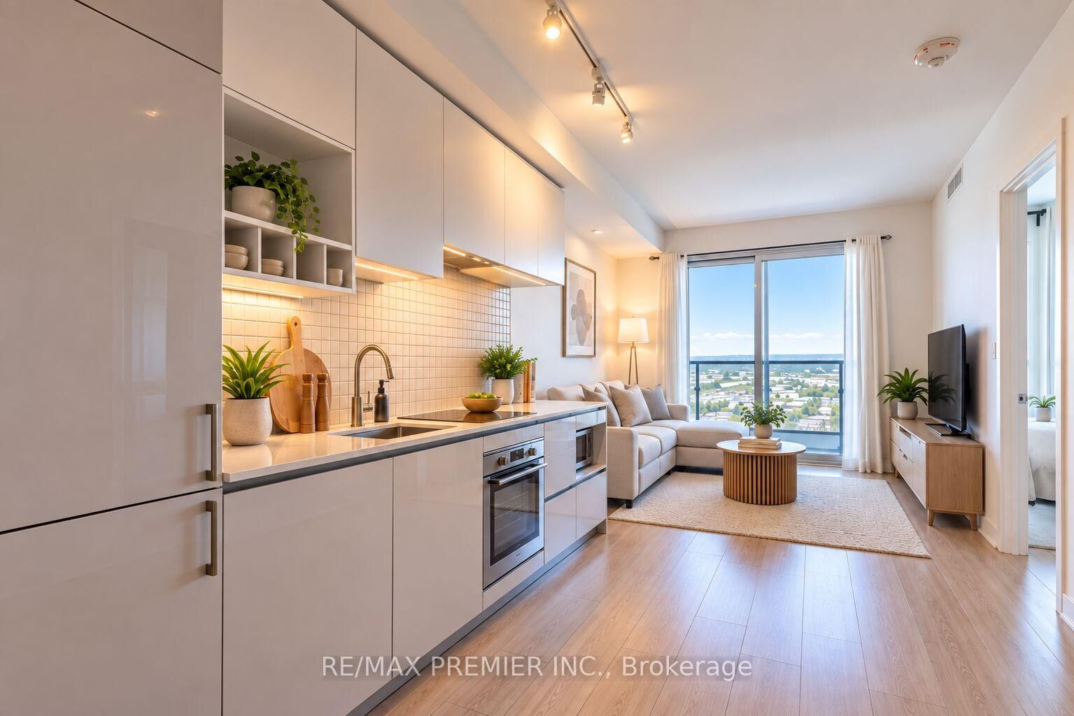 Property Photo:  950 Portage Parkway 5901  ON L4K 0J7 