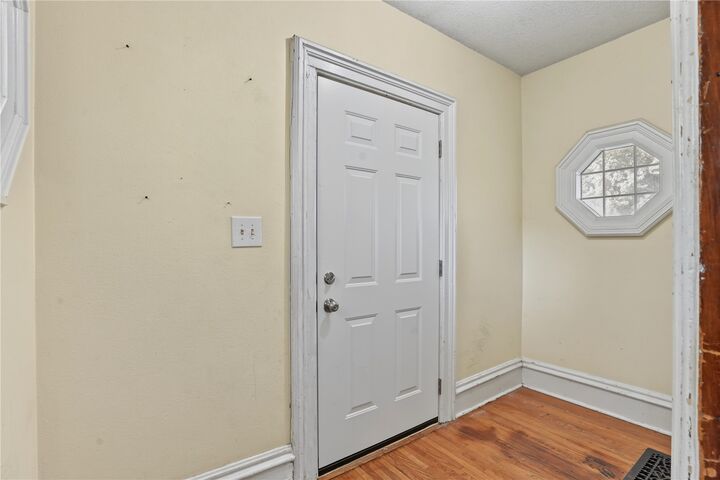 Property Photo: 503 2nd St NW IA 52314