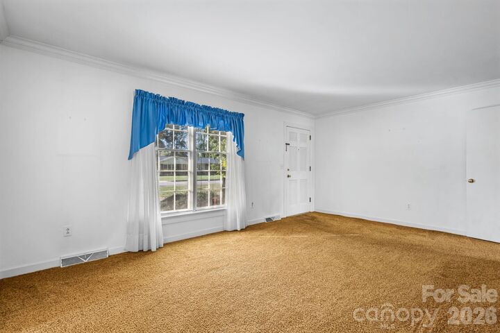 Property Photo:  1910 13th Street NE  NC 28601 