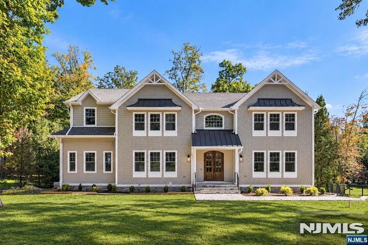 Property Photo:  38 Brookside Terrace  NJ 07006 