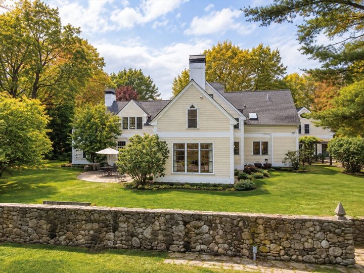 Property Photo:  195 River Rd  MA 01741 