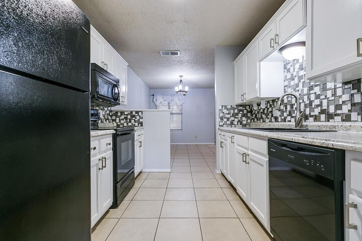Property Photo:  2213 Valleyview Boulevard  TX 76904 