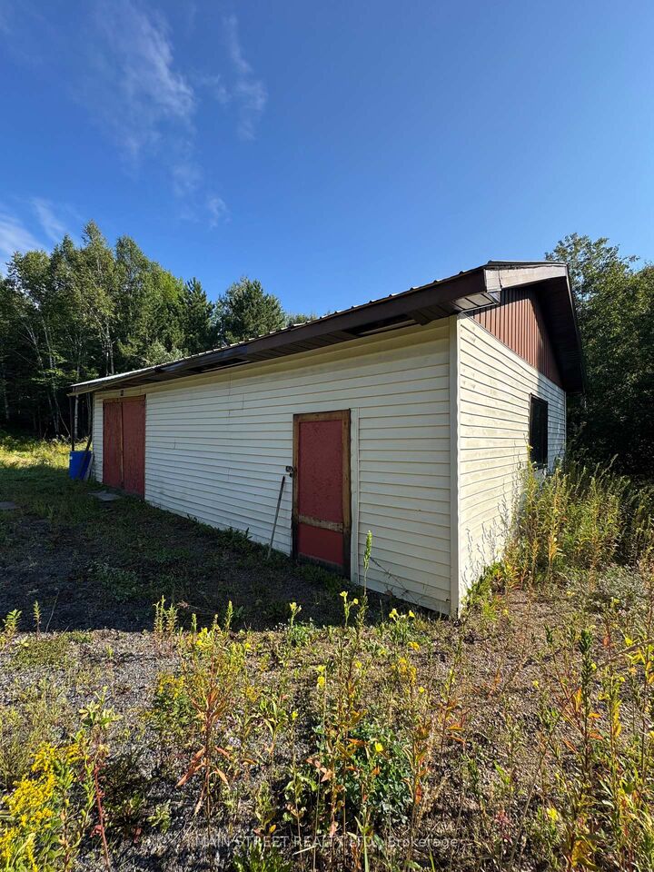 Property Photo:  2591 Papineau Road  ON P0H 1V0 