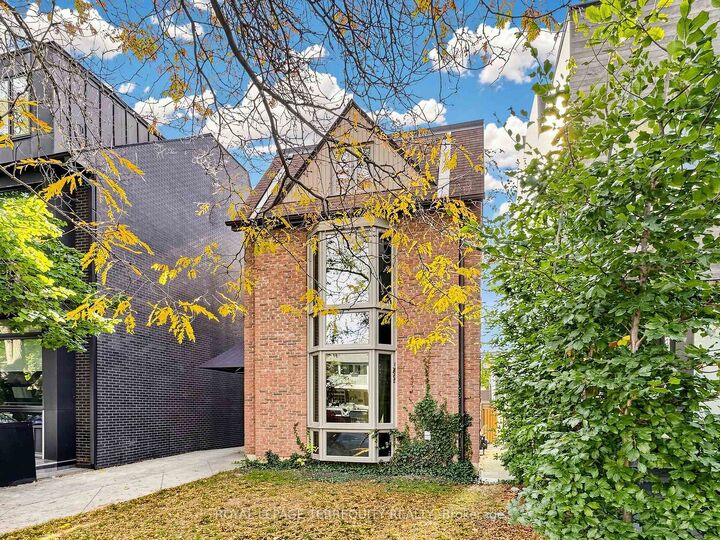 Property Photo:  41 Summerhill Avenue 3  ON M4T 1A9 