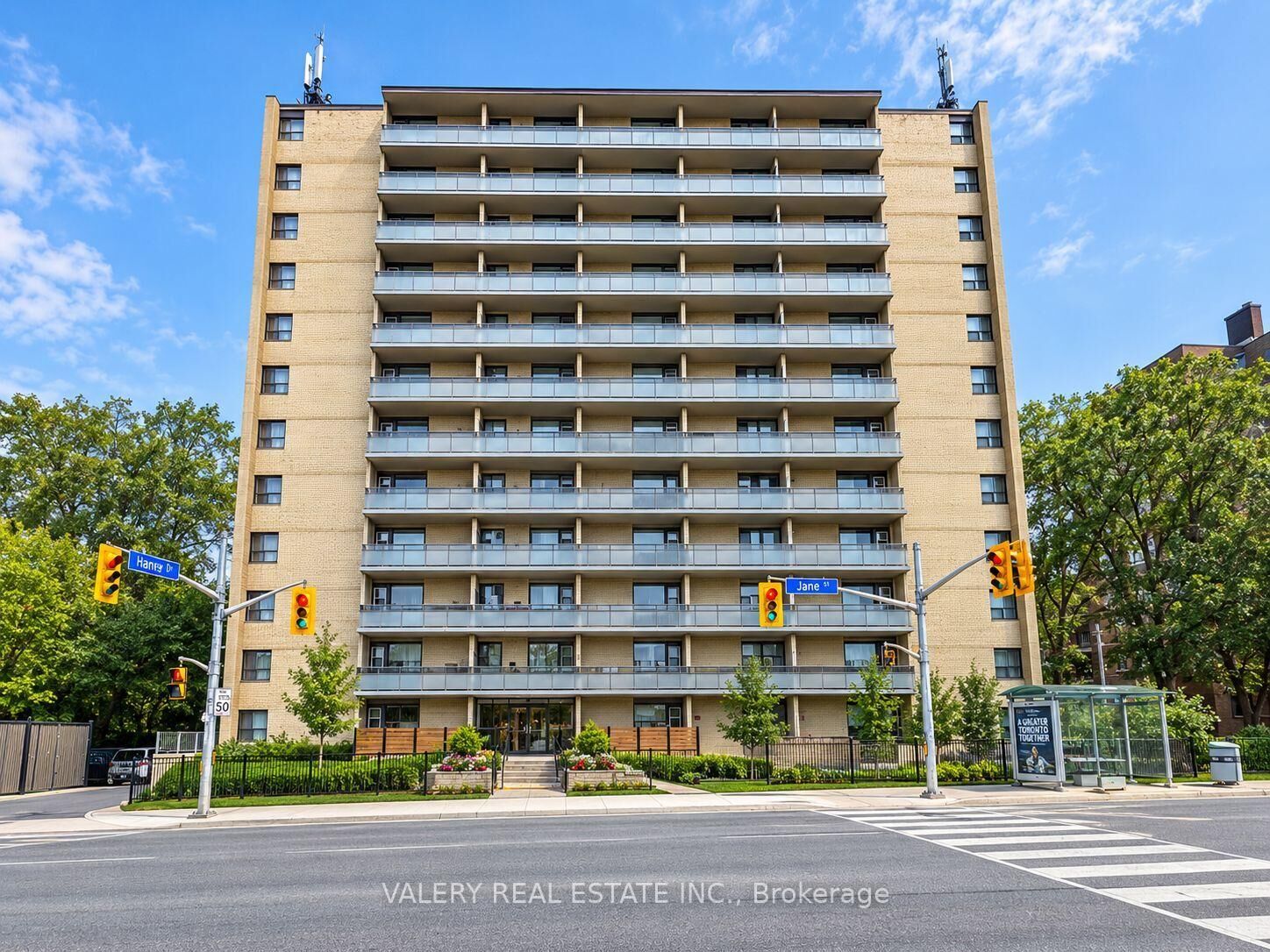 Property Photo:  797 Jane Street 803  ON M6N 4B8 