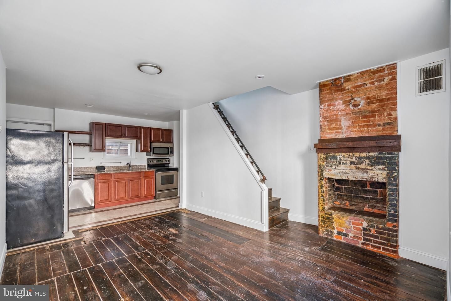 Property Photo:  1765 Waterloo Street  PA 19122 