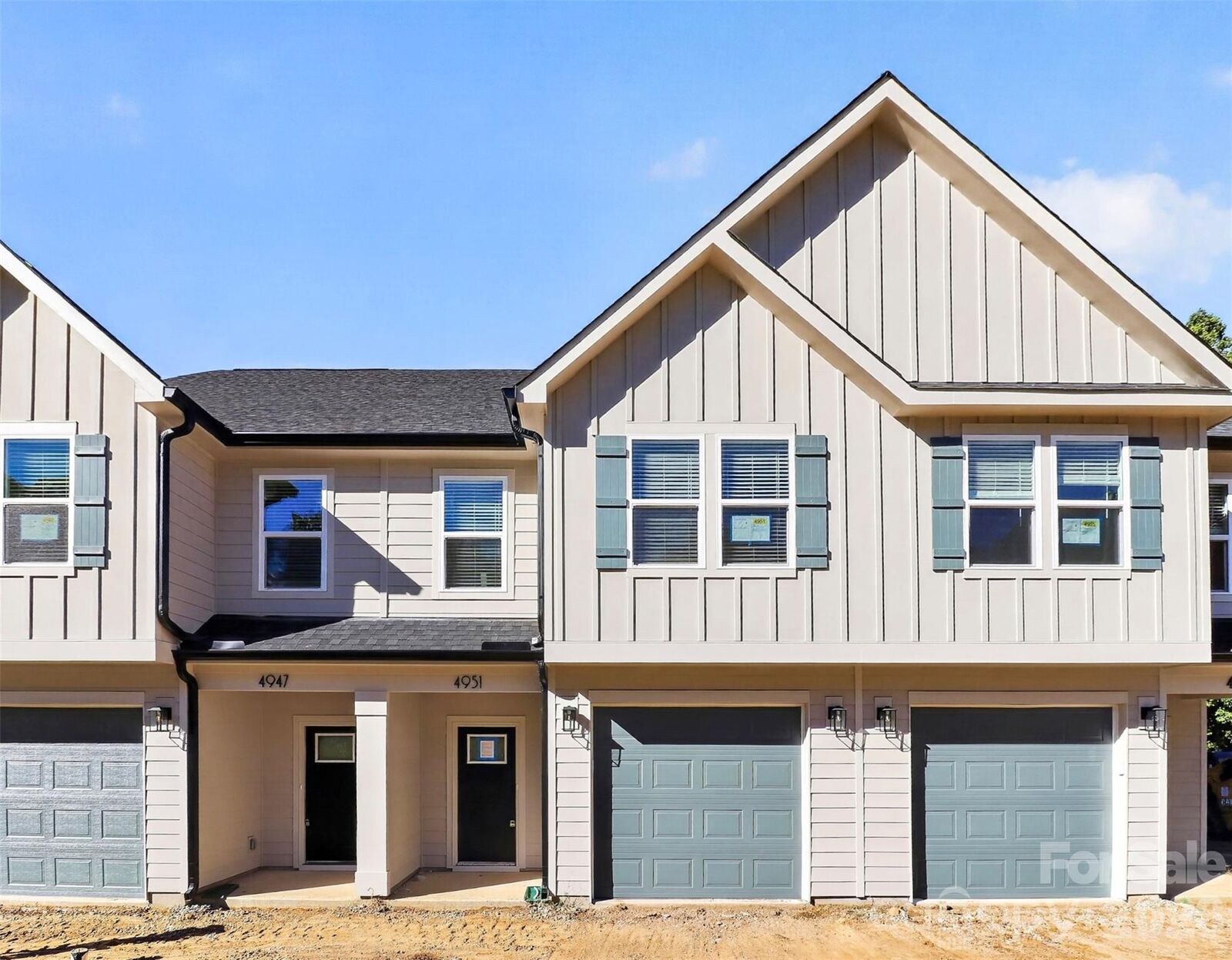 Property Photo:  4951 Curtiswood Drive  NC 28213 