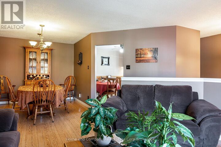 Property Photo: 59 Falstaff Street ON N5A 3T4