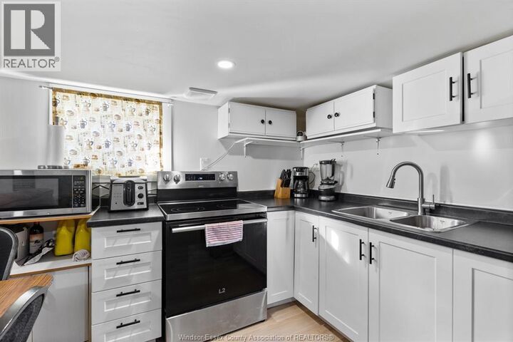 Property Photo:  25 Clark Street West  ON N8H 1E6 