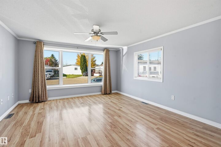 Property Photo:  2626 10770 Winterburn Road NW  AB T5S 1T7 