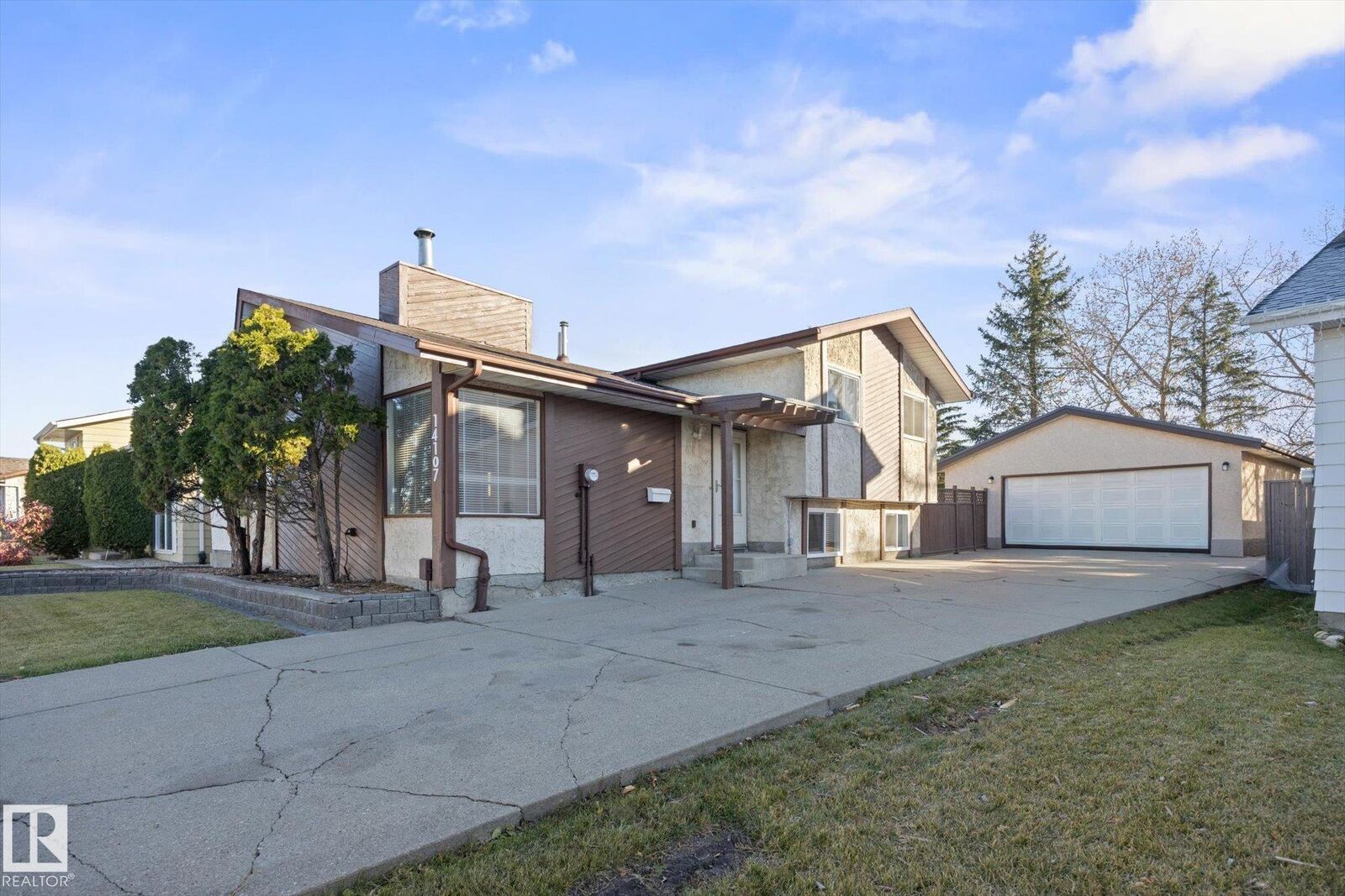Property Photo:  14107 114 Street NW  AB T5X 1R6 