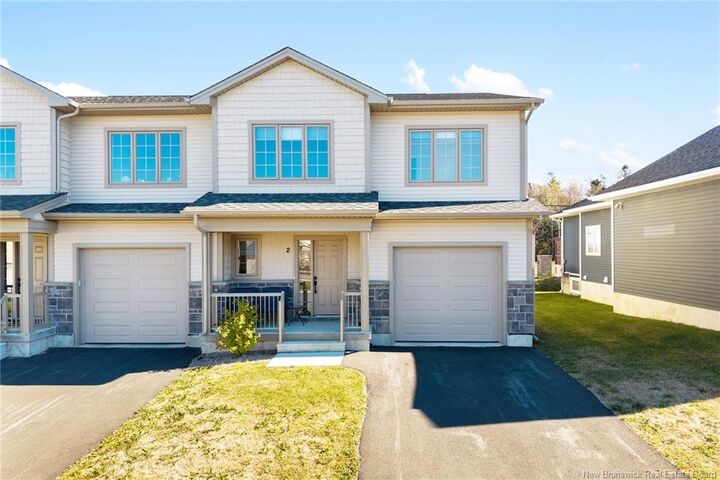 Property Photo:  2 Huntingdon Circle  NB E3B 0L9 