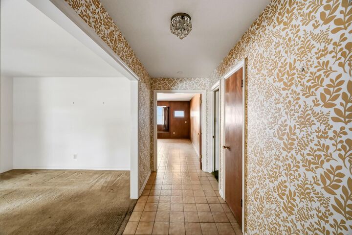 Property Photo: 5442 Queensloch Drive TX 77096