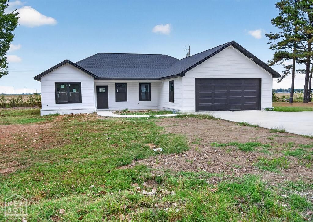 Property Photo: 436 Crestmont Circle AR 72315