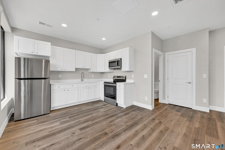 Property Photo:  1 West Main Street 3F  CT 06451 