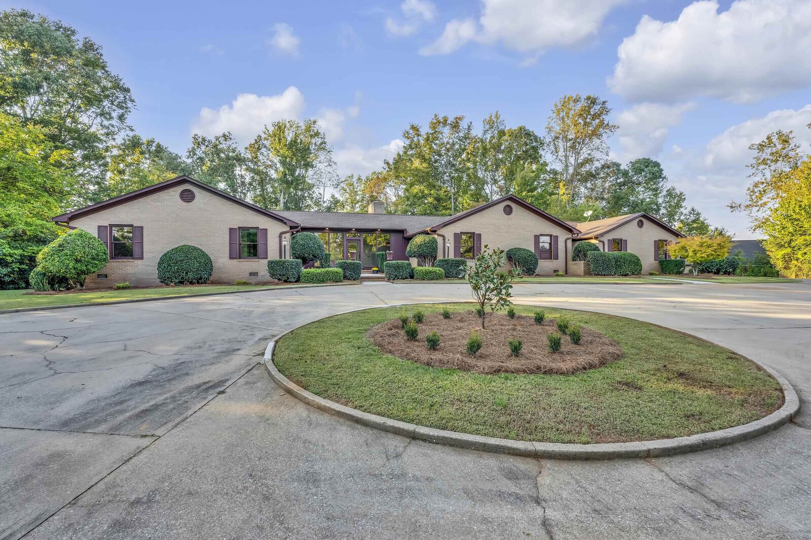 Property Photo: 118 Clearcreek Drive SC 29316