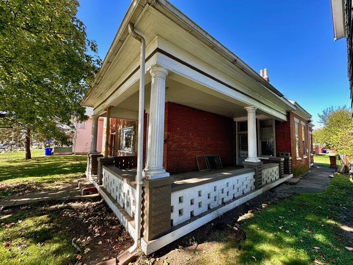 Property Photo:  617 Main  Street  OH 45601 