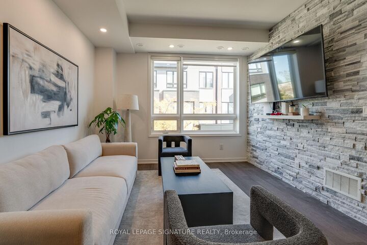 Property Photo:  1150 Briar Hill Avenue 304  ON M6B 0A9 