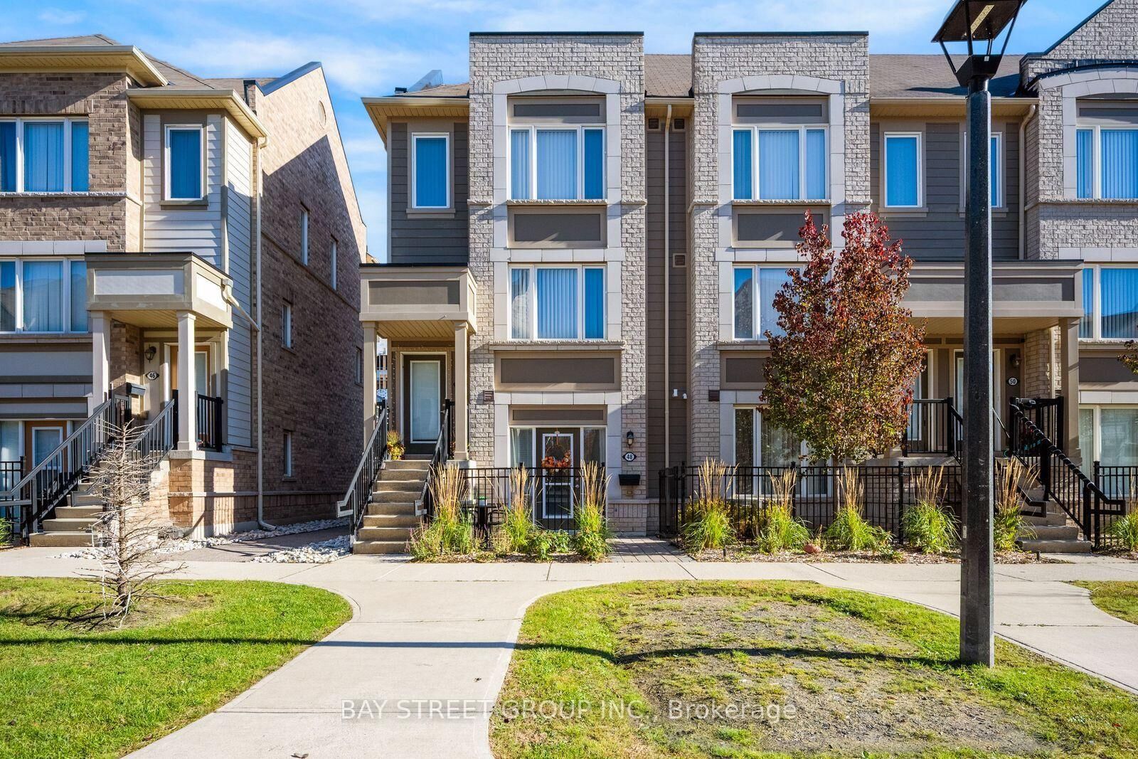 Property Photo:  1 Beckenrose Court 48  ON L6Y 6G2 