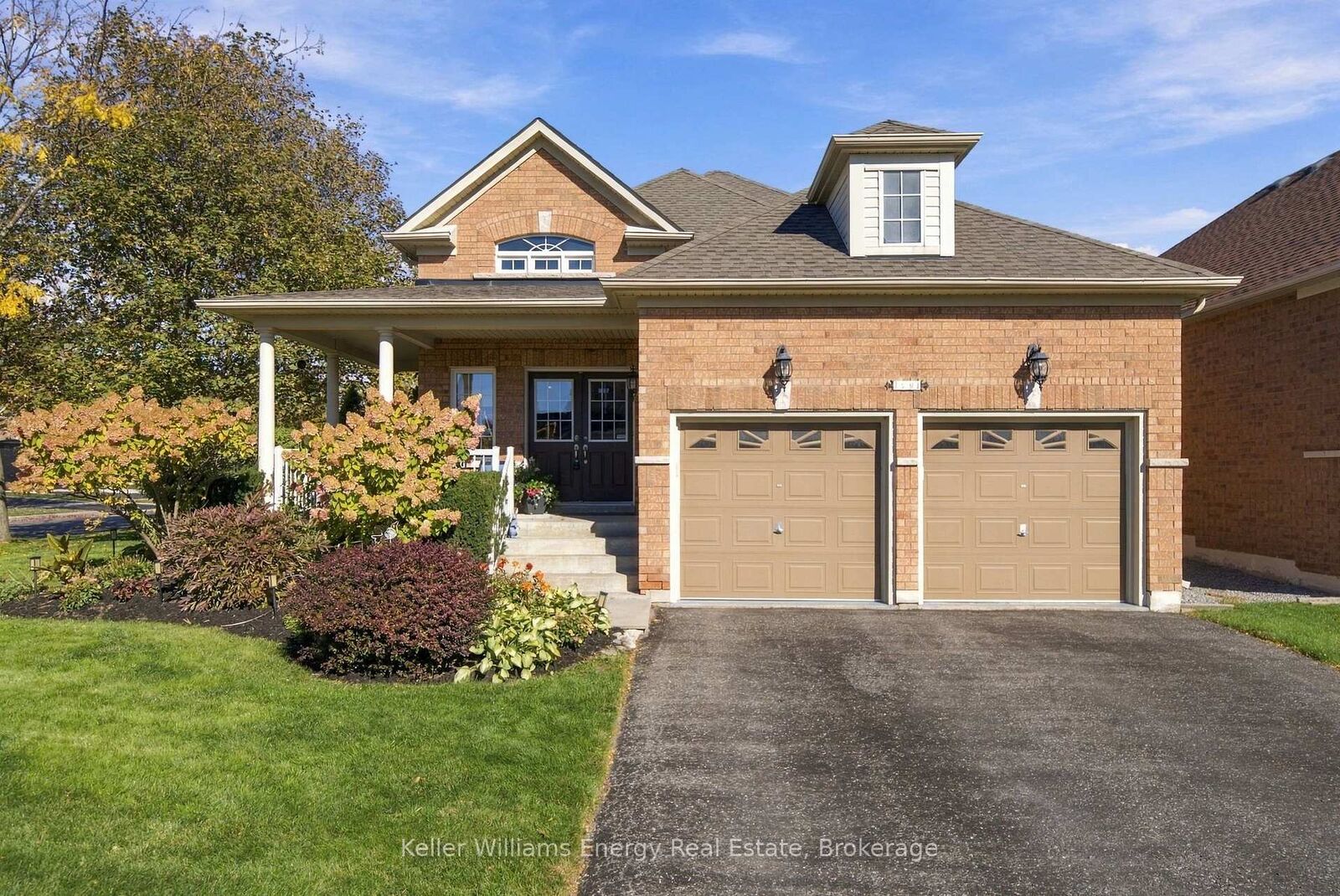 Property Photo:  59 Alfred Shrubb Lane  ON L1C 0B1 